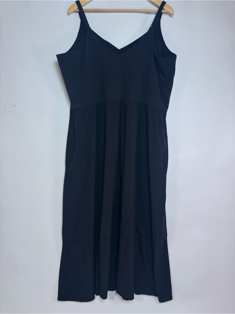 Athleta Elation V-Neck Hybrid Dress Black 2X - Picture 2 of 8